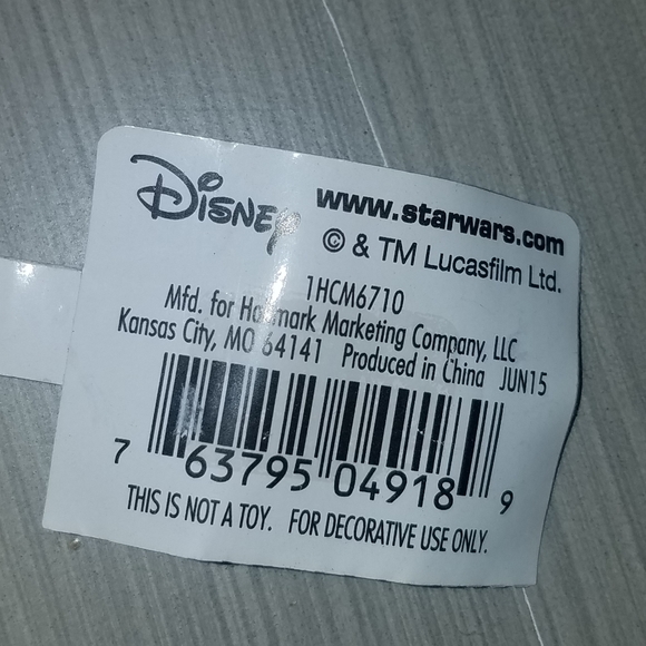 HALLMARK Star Wars 4" Plush Yoda Ornament - Picture 7 of 10